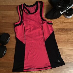 Nicole Miller spandex/mesh workout top XS